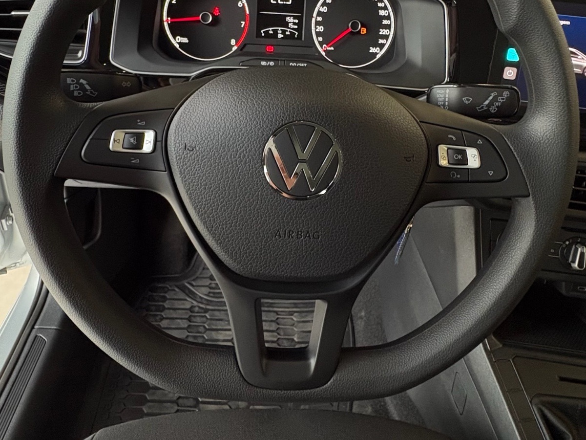 Volkswagen Polo Track 2026 — foto 9